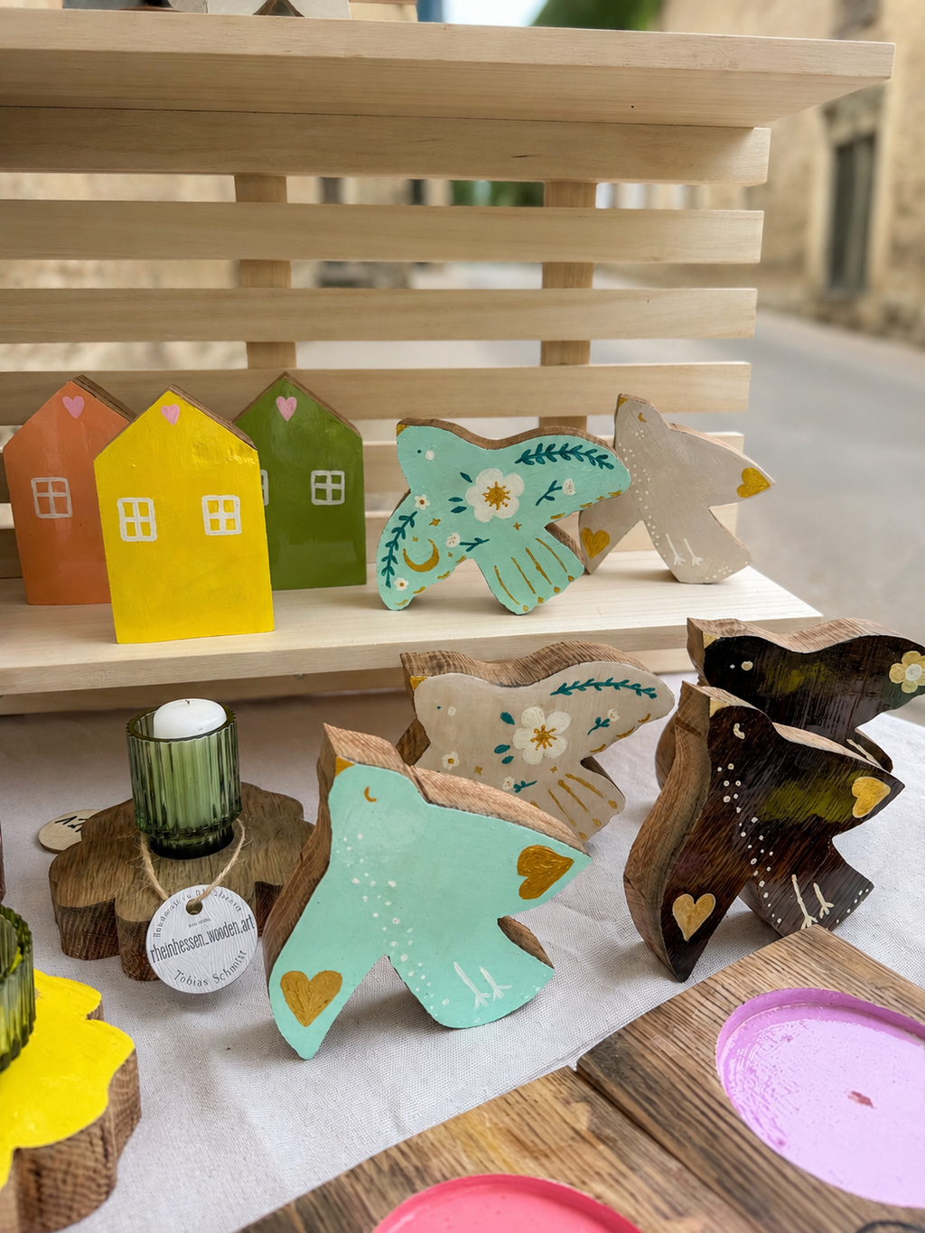 Dekorativer Fotohalter Haus Pastell aus Weinfass-Holz