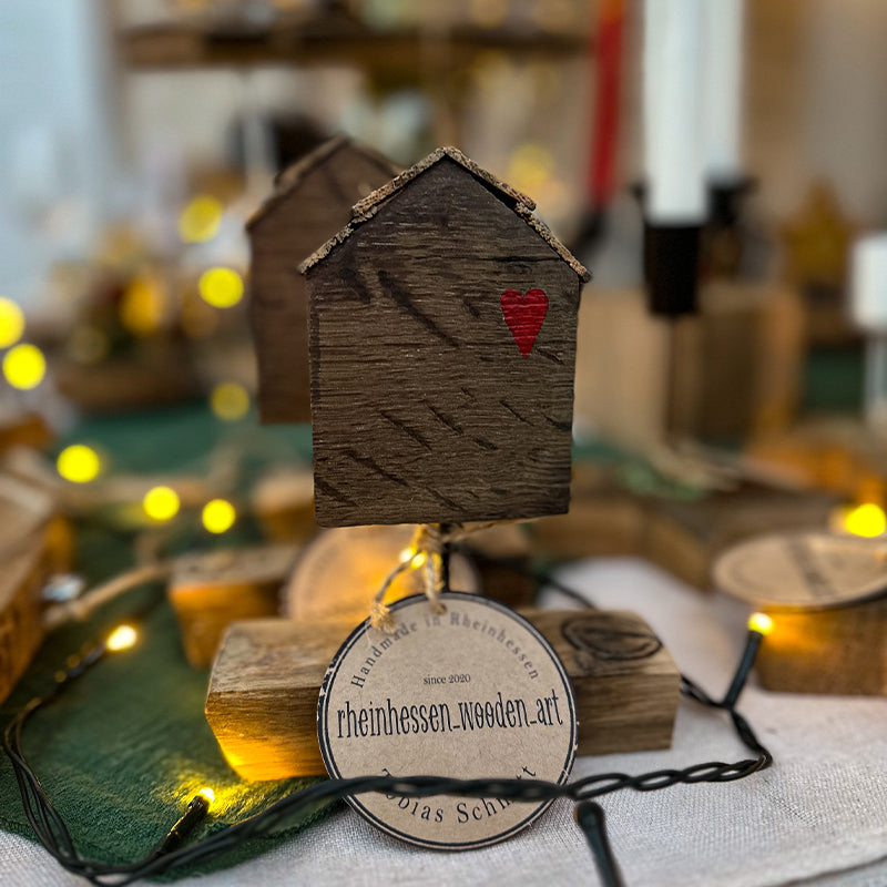 Haus auf Daube mit Schindeln