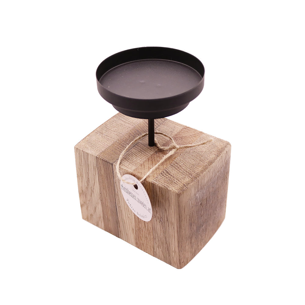 Kerzenständer aus Weinfass-Holz