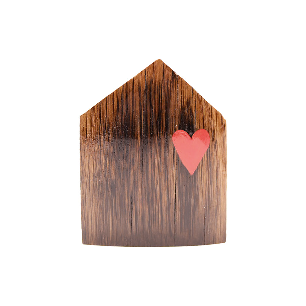 Handgefertigter Fotohalter in Hausform aus Holz alter Weinfässer mit handbemaltem rotem Herz